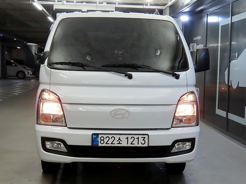 Hyundai Premium — фото 2