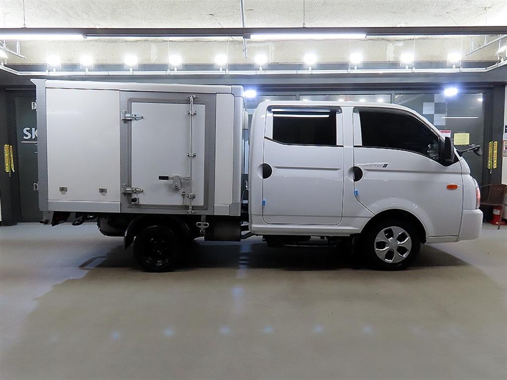 Hyundai Premium — фото 3
