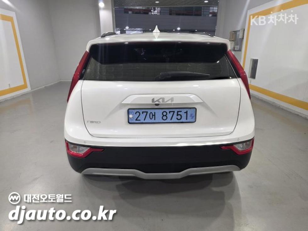 Kia BASE MODEL — фото 4