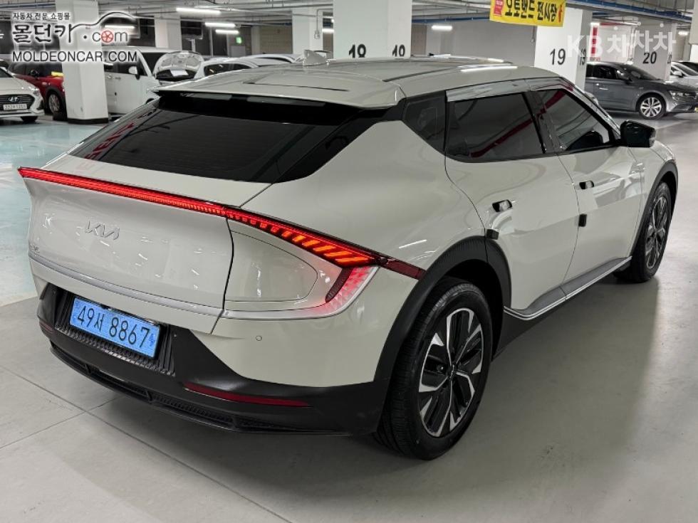 Kia EV6 — фото 2