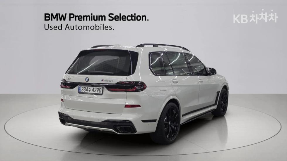 BMW X7 M Sport Pro — фото 2