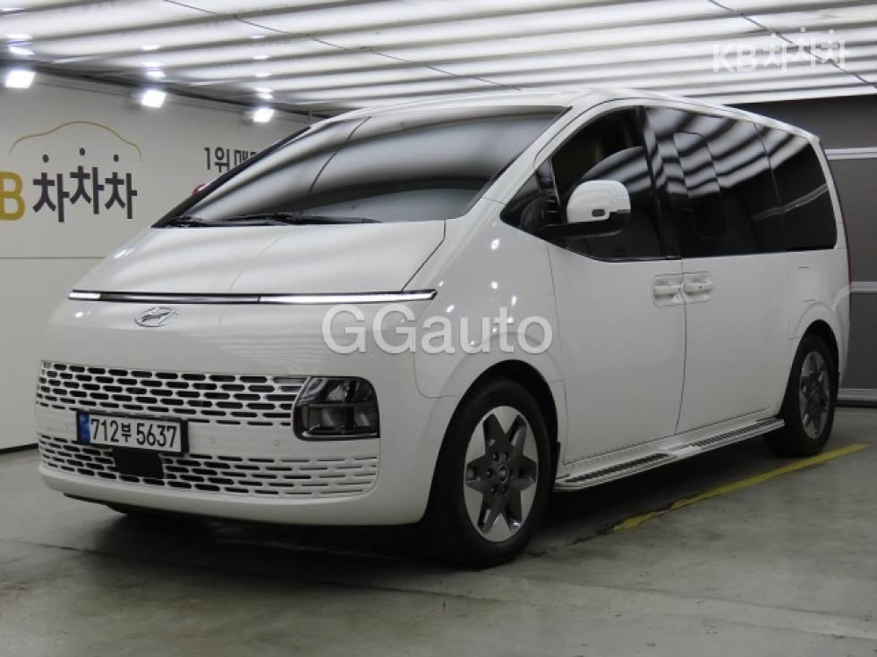 Hyundai Staria Smart — фото 1