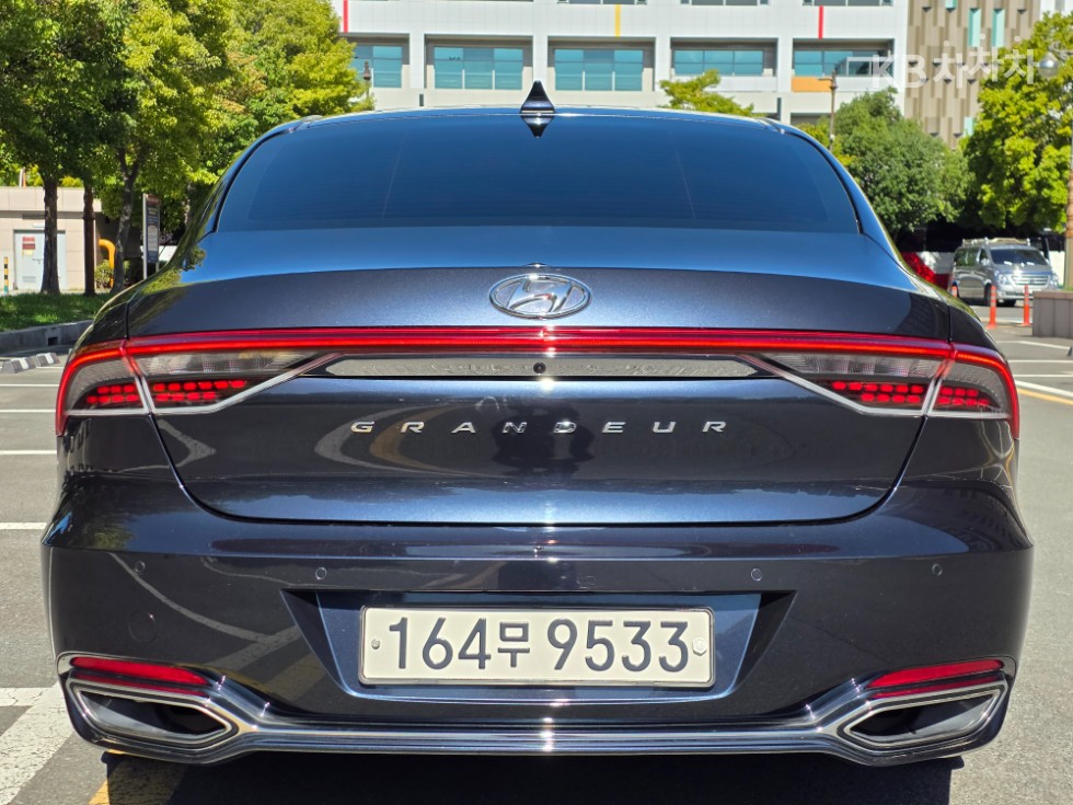 Hyundai Grandeur EXCLUSIVE — фото 2