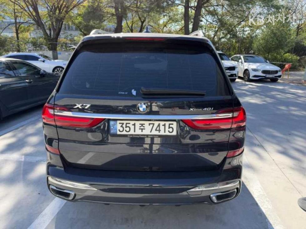 BMW X7 M Sport — фото 4