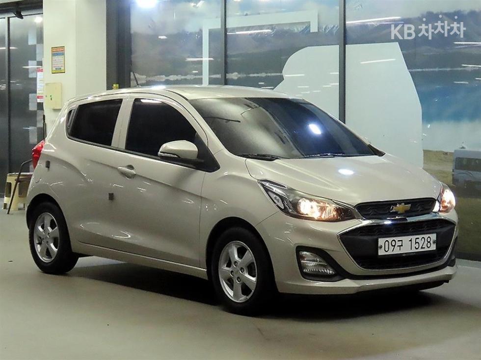 GM Korea Chevrolet Spark BASE MODEL — фото 1