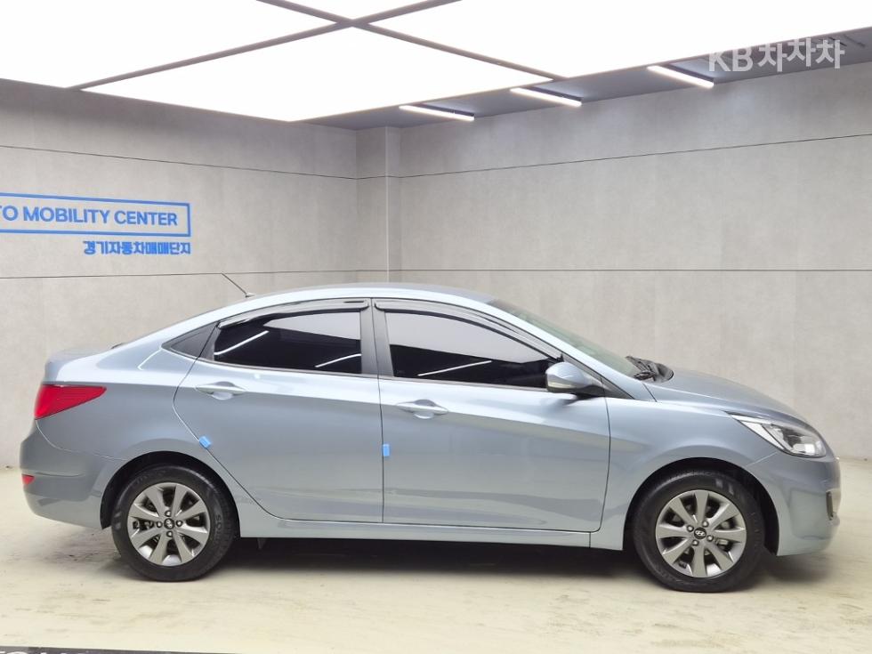 Hyundai Accent Smart Special — фото 2