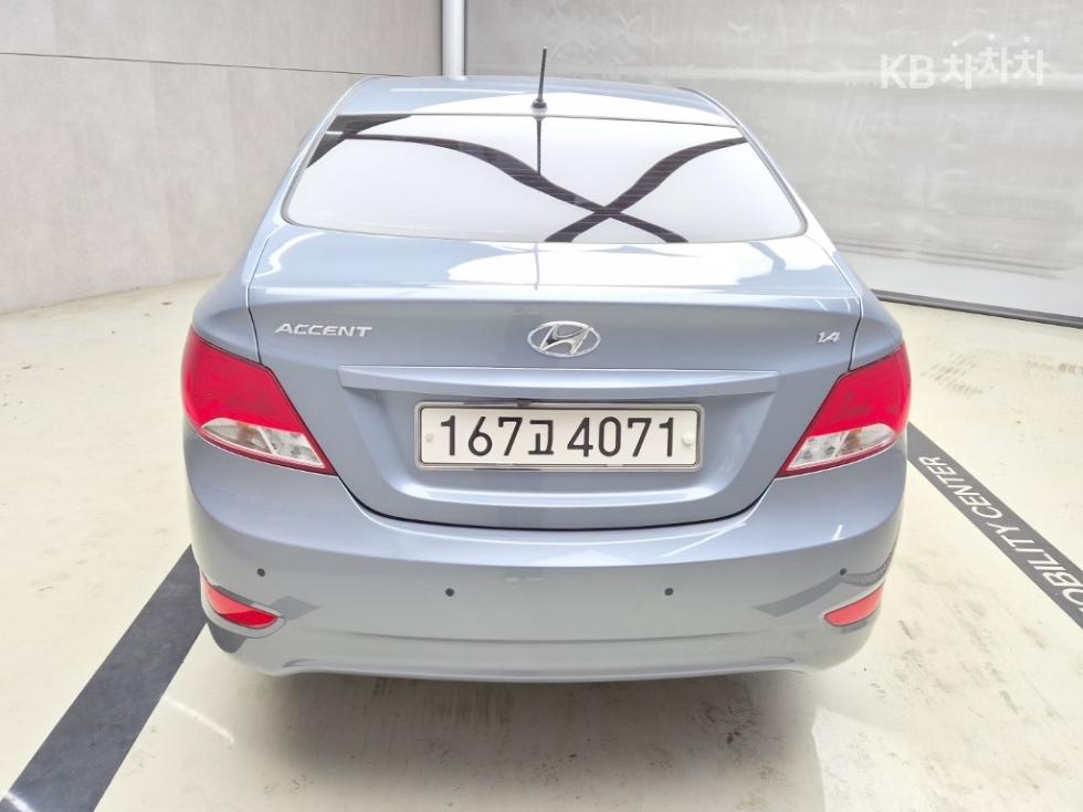 Hyundai Accent Smart Special — фото 3