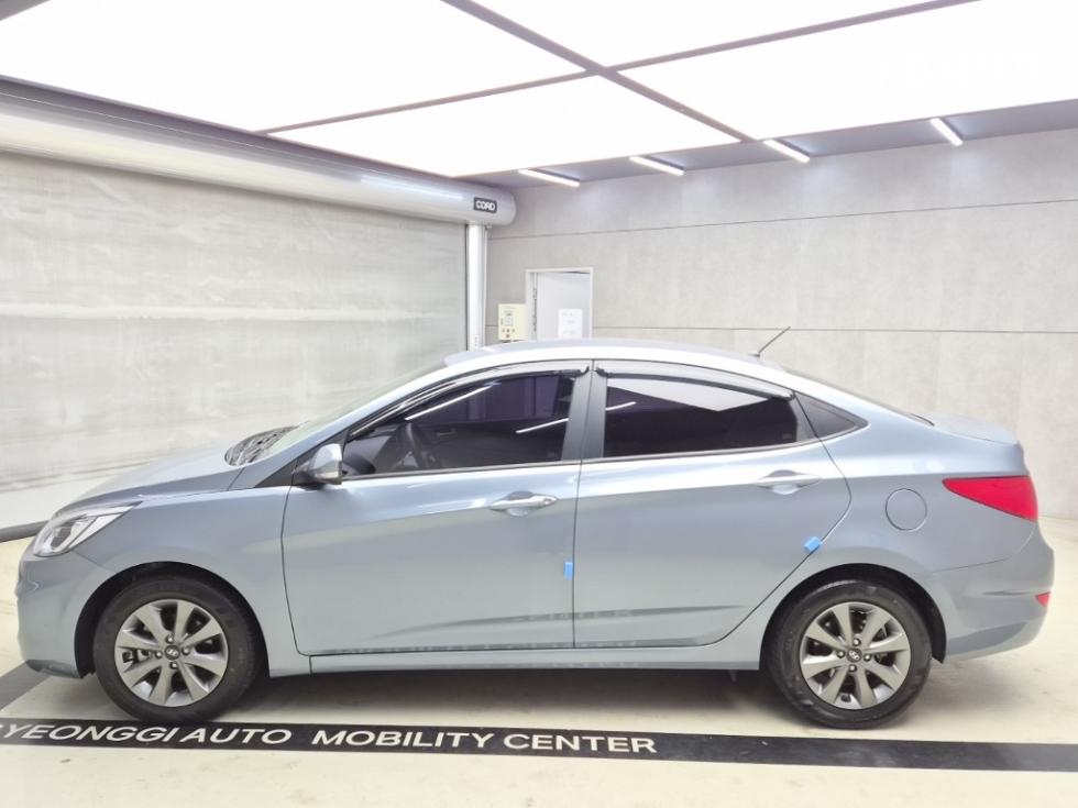Hyundai Accent Smart Special — фото 4
