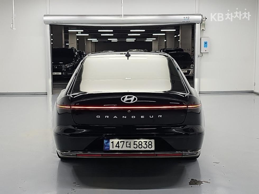 Hyundai Grandeur CALLIGRAPHY — фото 3