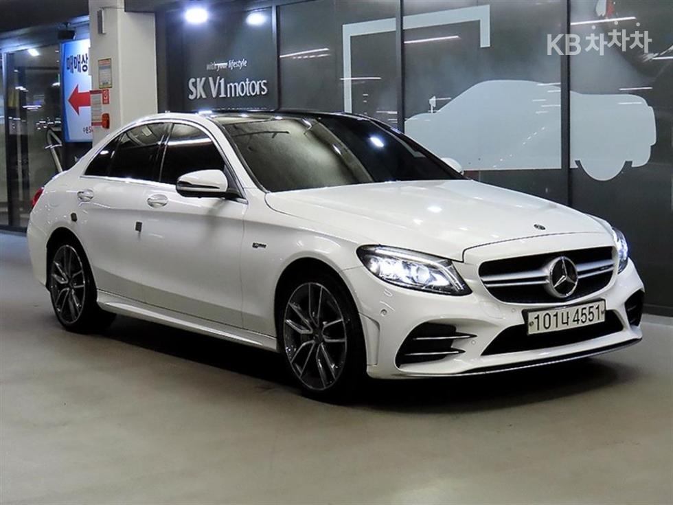 Mercedes-Benz C-Class — фото 1