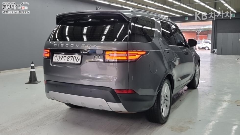 Land Rover Discovery HSE — фото 2