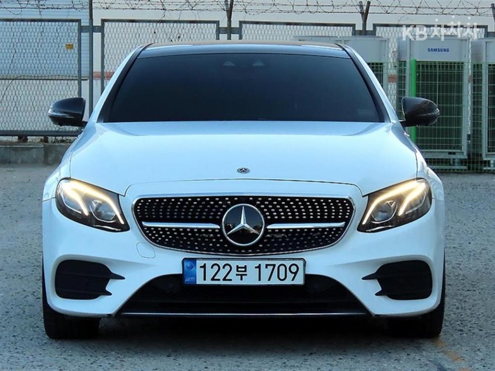 Mercedes-Benz E-Class AMG Line — фото 1