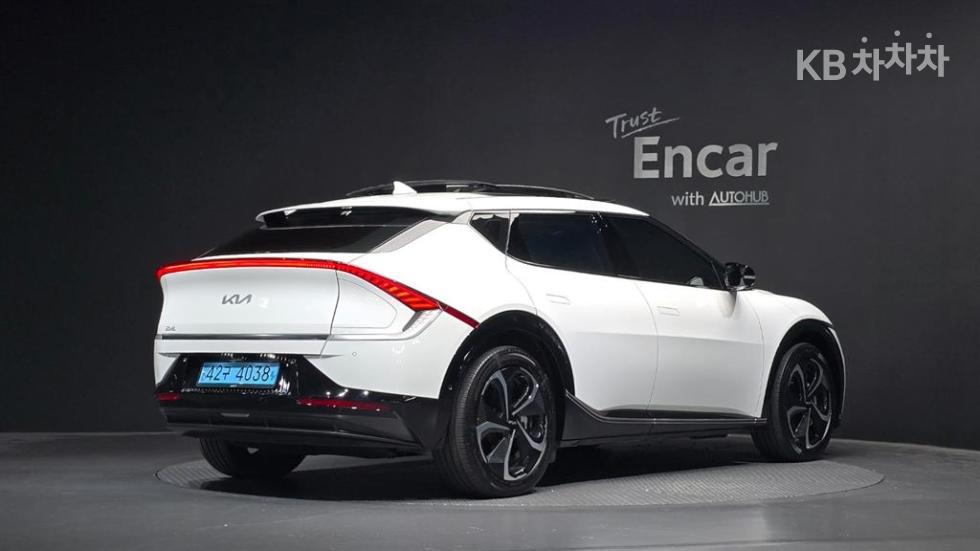 Kia EV6 — фото 3