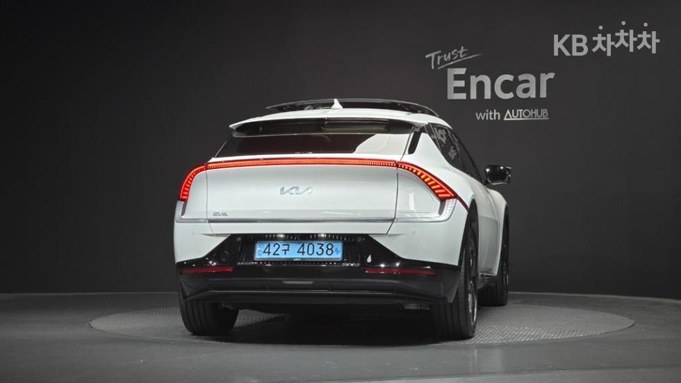Kia EV6 — фото 4