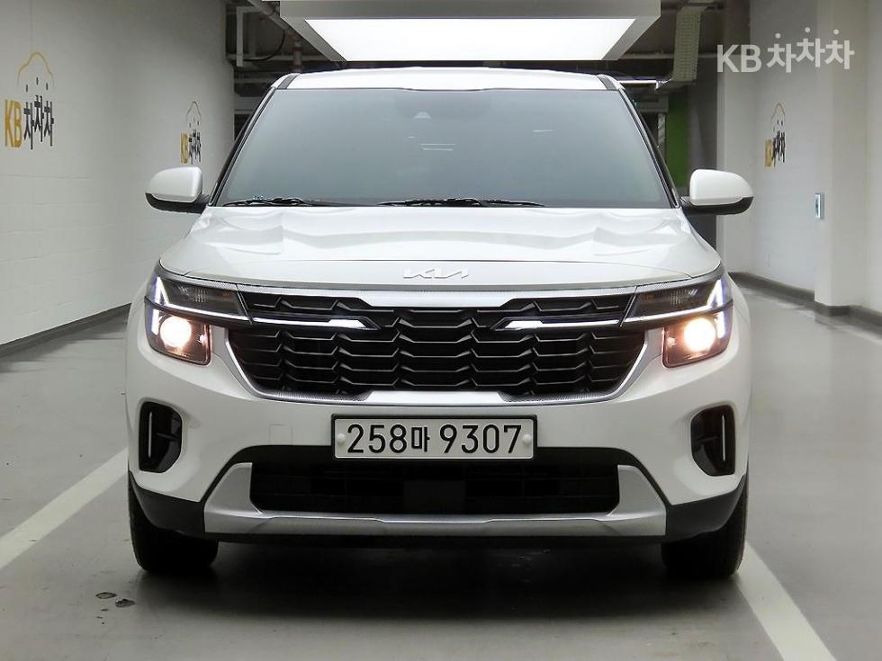 Kia Seltos TRENDY — фото 1