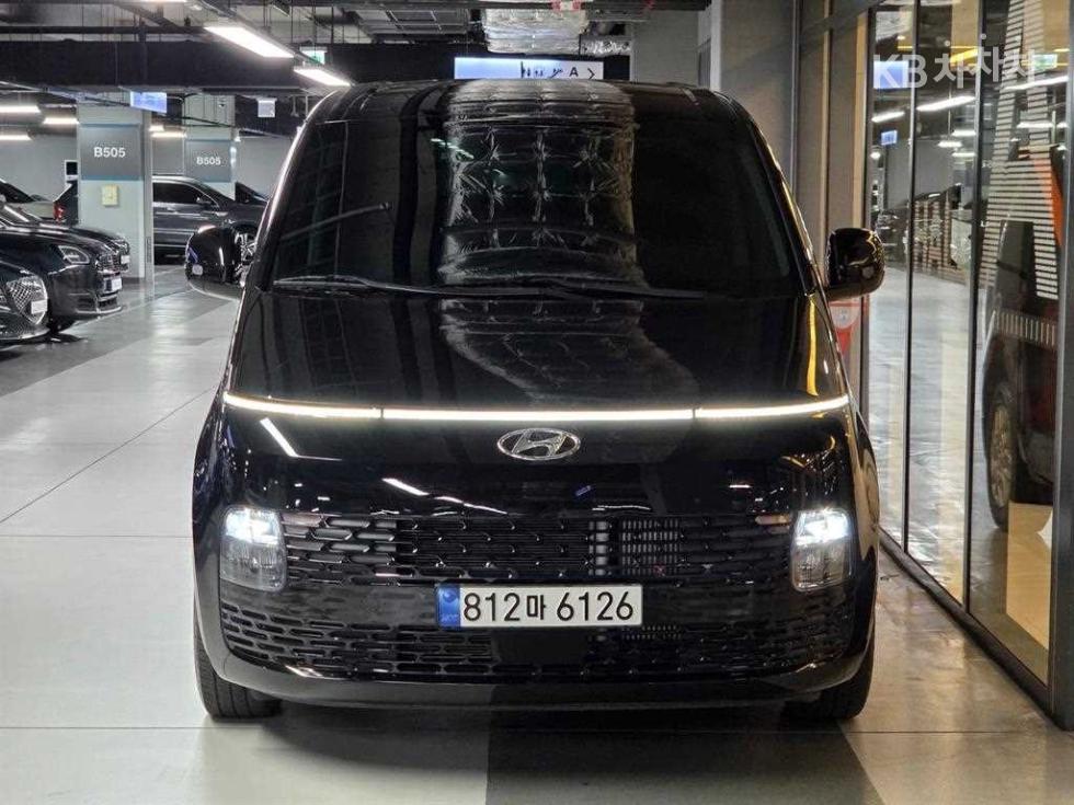 Hyundai Staria — фото 2