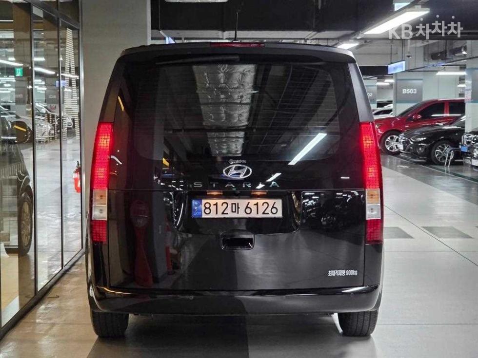 Hyundai Staria — фото 3