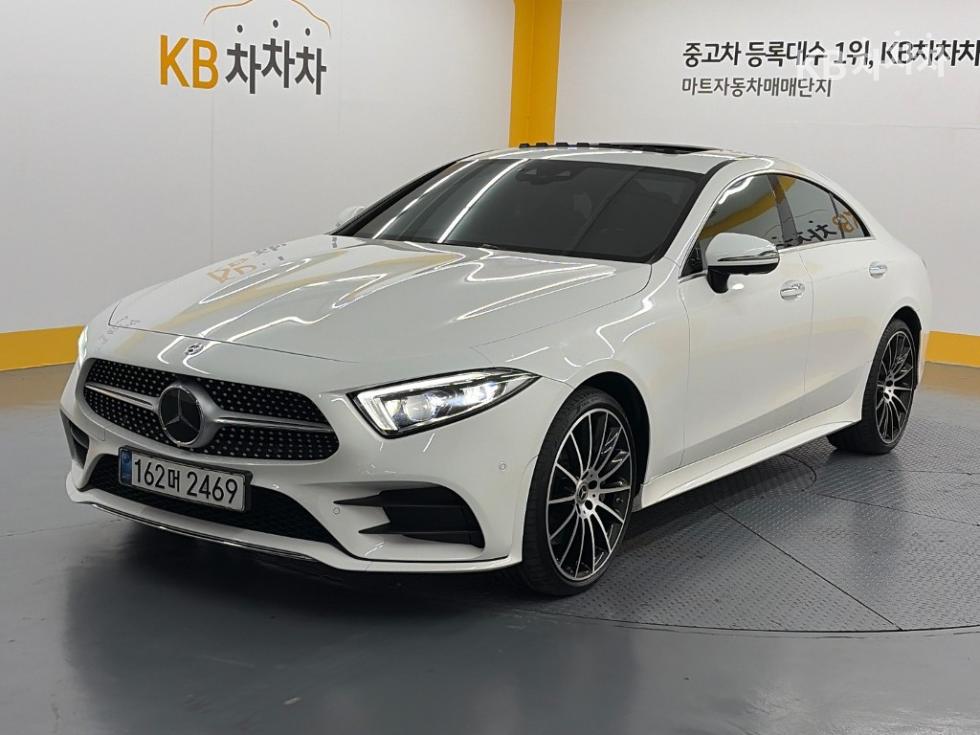 Mercedes-Benz CLS-Class AMG Line — фото 1