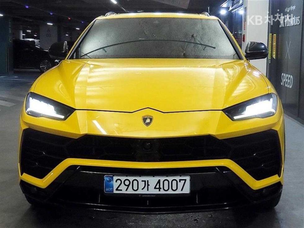 Lamborghini Urus — фото 2