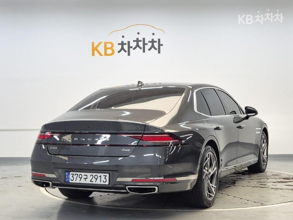 Genesis G90 BASE MODEL — фото 3