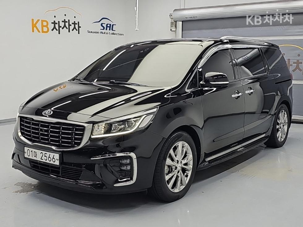 Kia Carnival Noblesse Special — фото 1