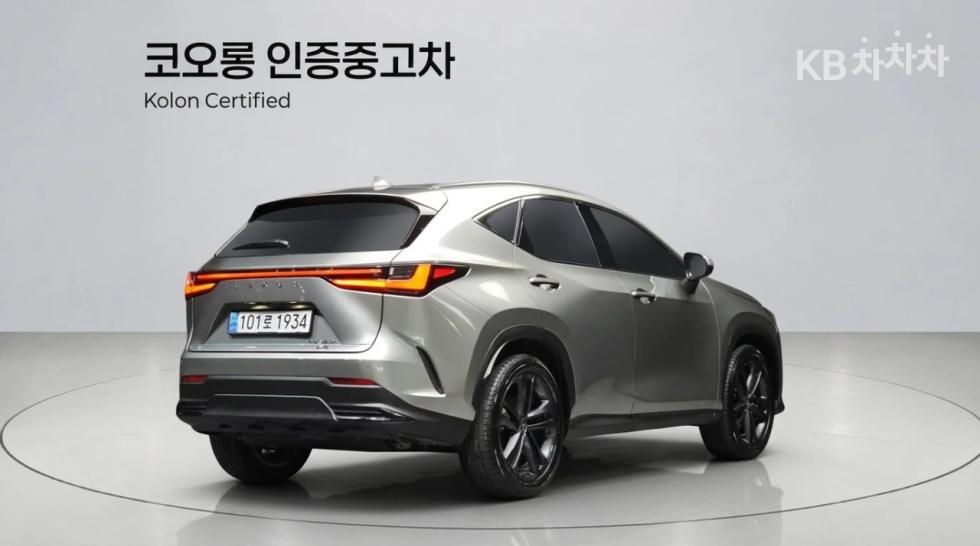 Lexus NX Premium — фото 2