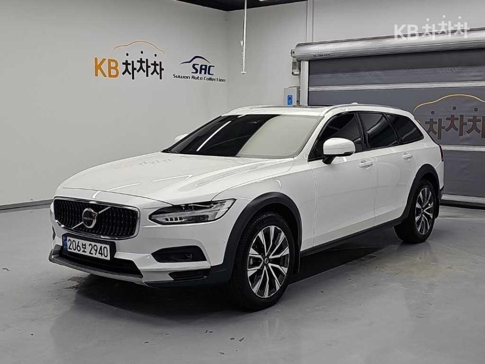 Volvo V90 BASE MODEL — фото 1