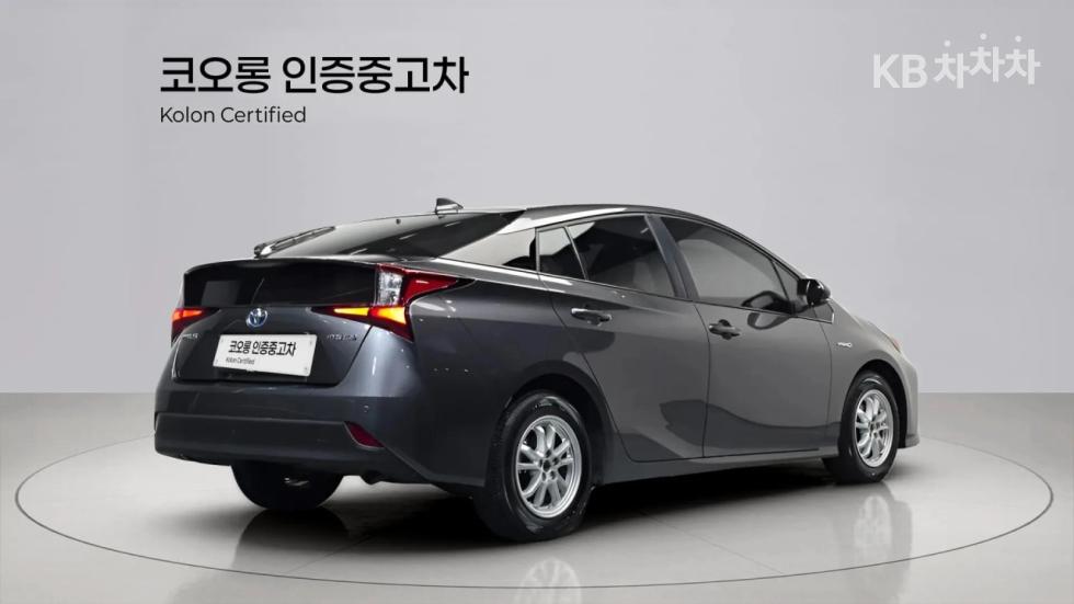 Toyota Prius BASE MODEL — фото 3