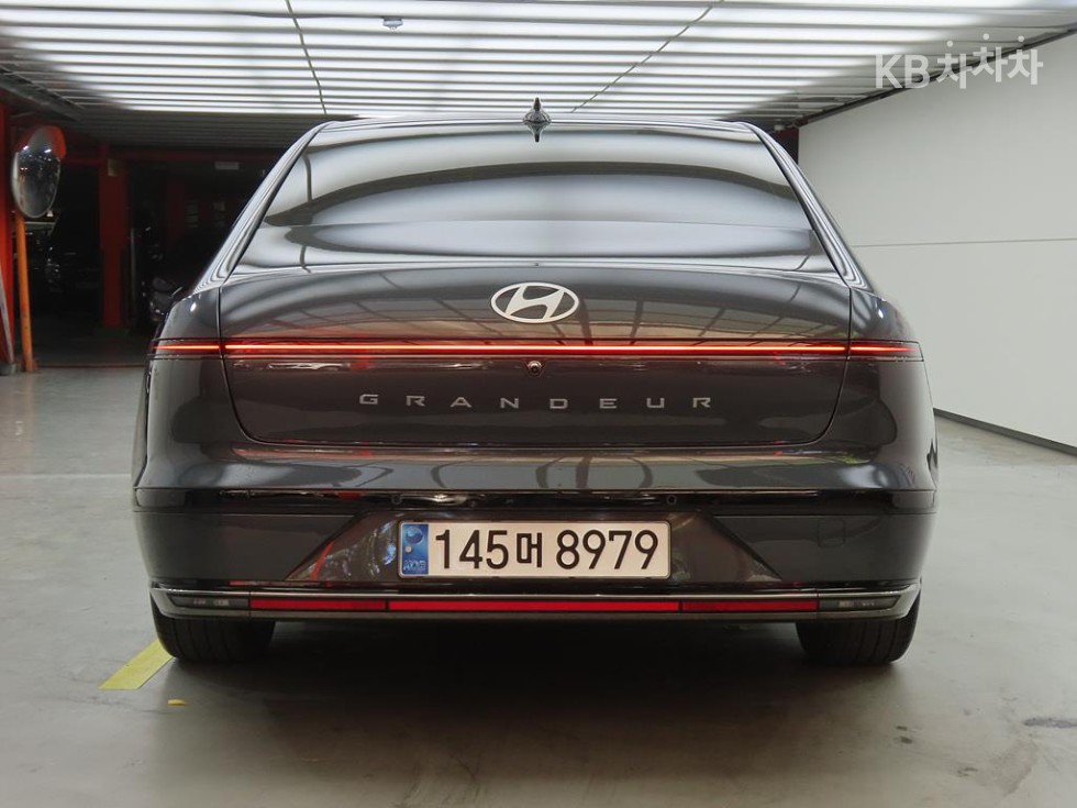 Hyundai Grandeur CALLIGRAPHY — фото 3
