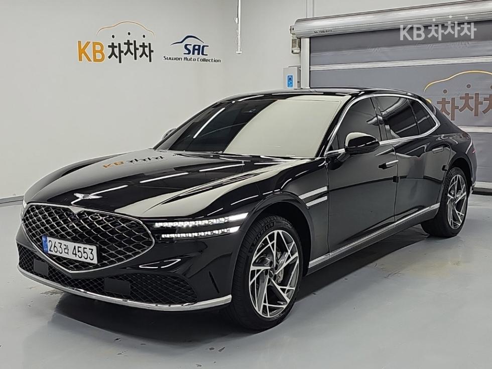 Genesis G90 BASE MODEL — фото 1
