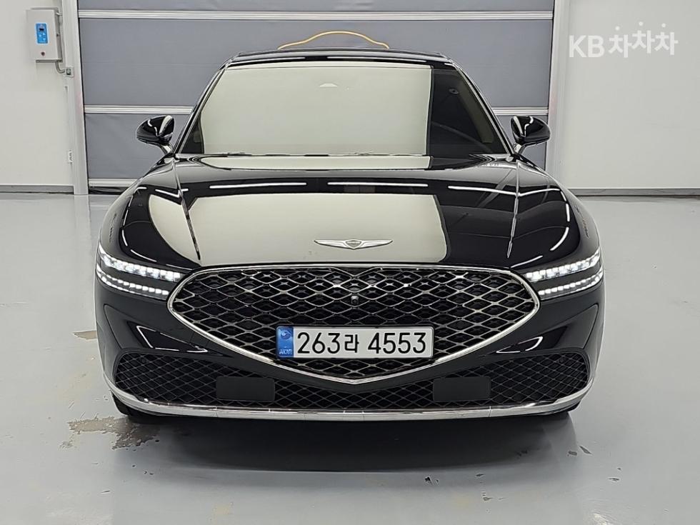 Genesis G90 BASE MODEL — фото 2