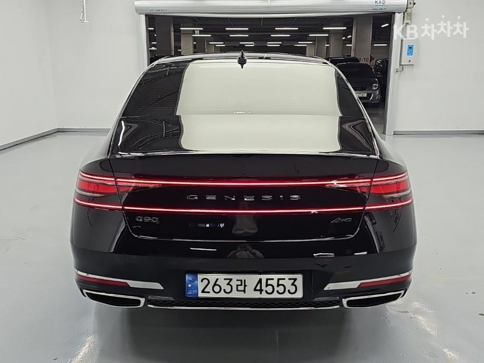 Genesis G90 BASE MODEL — фото 3