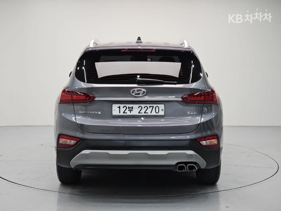 Hyundai Santa Fe EXCLUSIVE — фото 3