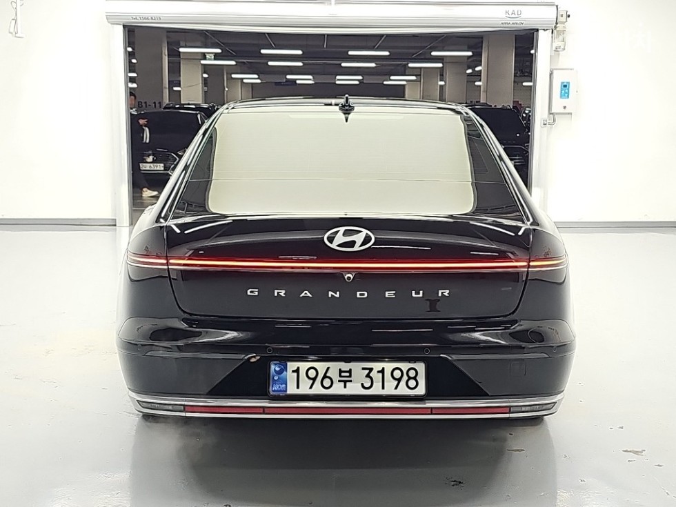 Hyundai Grandeur EXCLUSIVE — фото 3