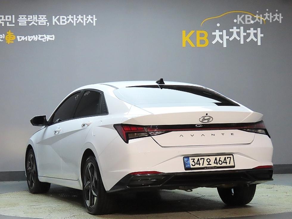 Hyundai Avante INSPIRATION — фото 4