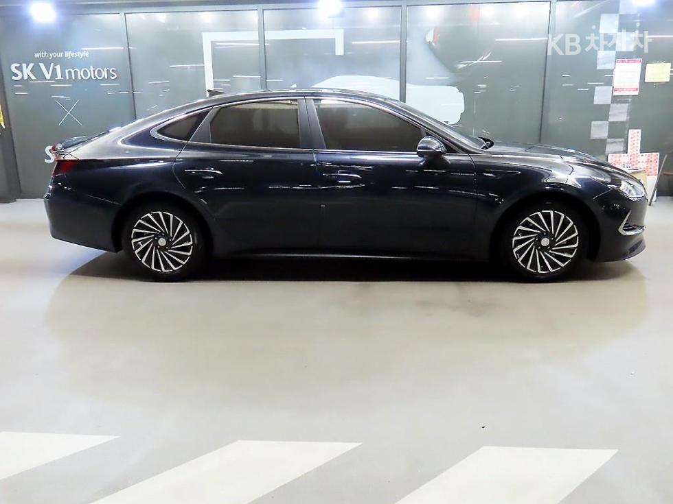 Hyundai Sonata INSPIRATION — фото 3