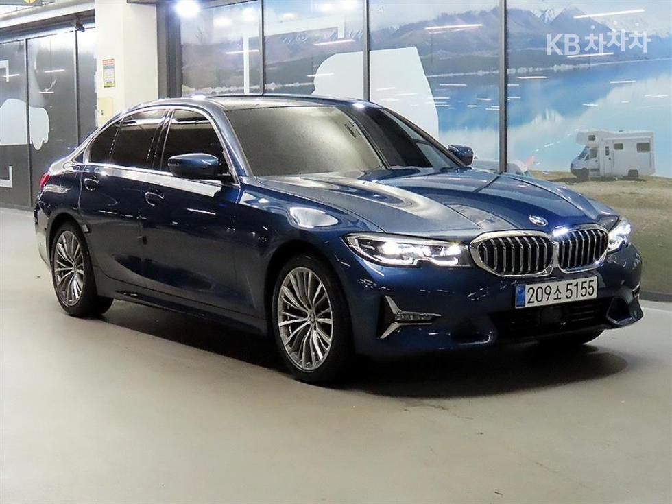 BMW 3 Series Luxury Innovation Package — фото 1