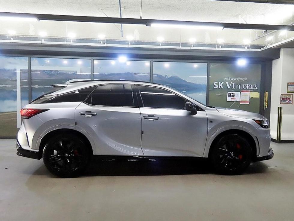 Lexus RX F SPORT Performance — фото 3
