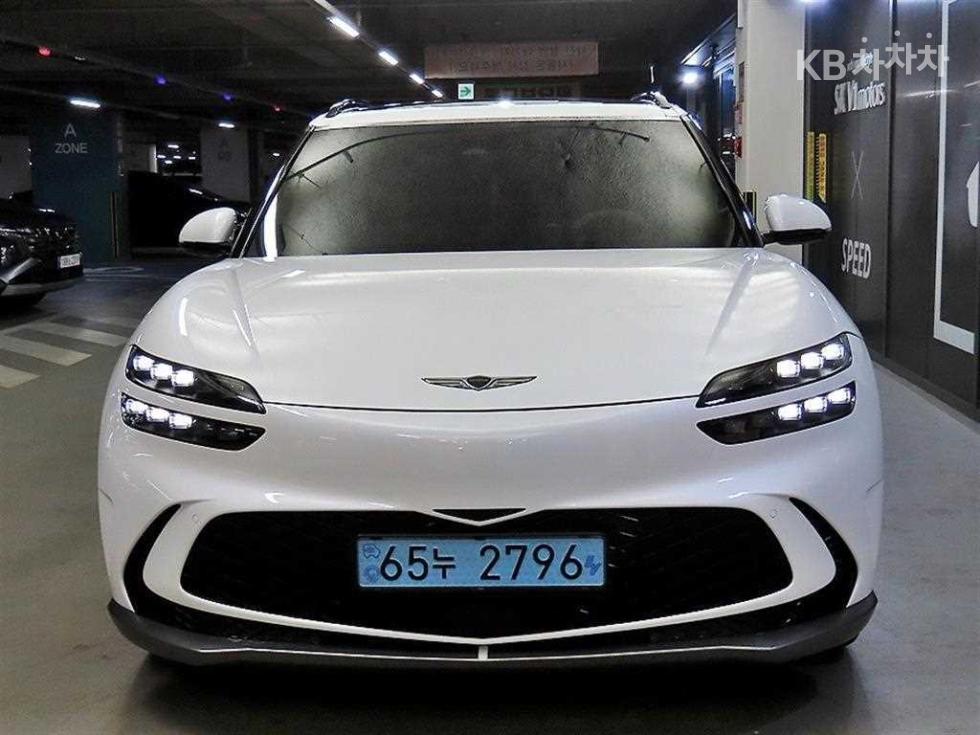 Genesis GV60 BASE MODEL — фото 3