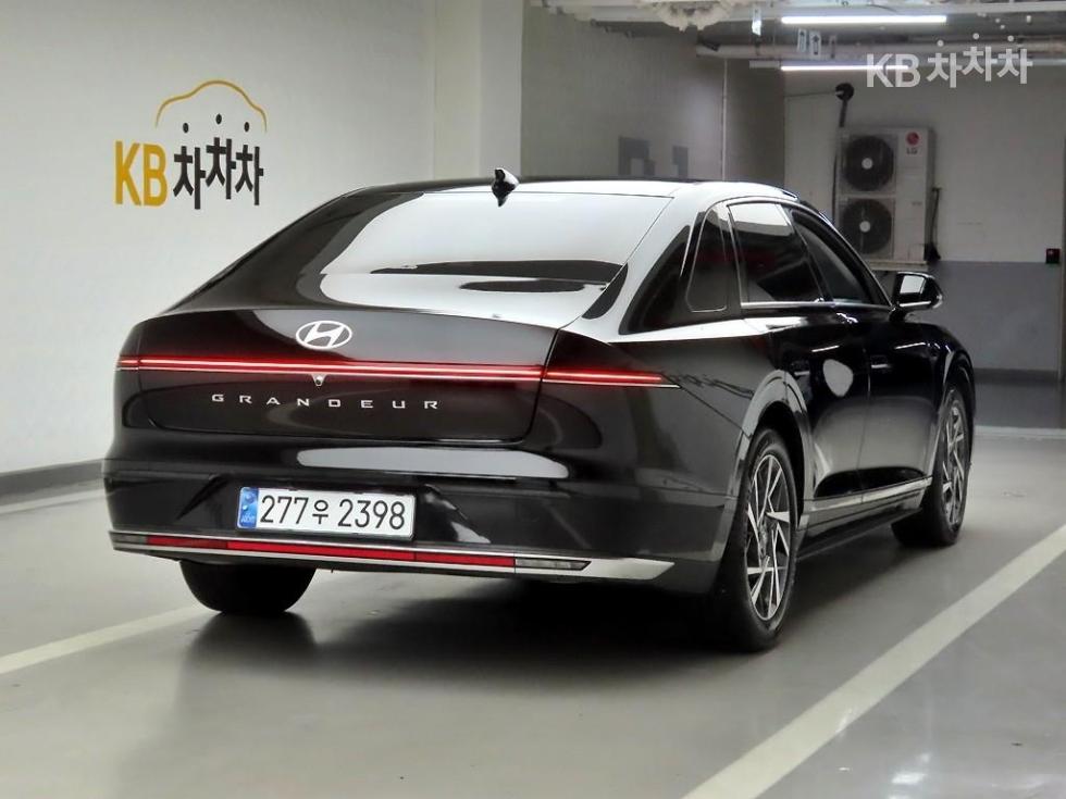 Hyundai Grandeur Premium — фото 4