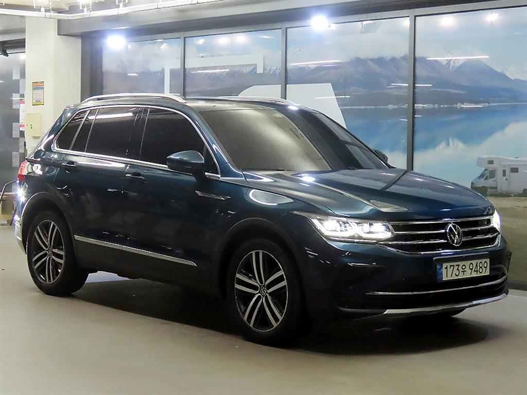 Volkswagen Tiguan Prestige — фото 1