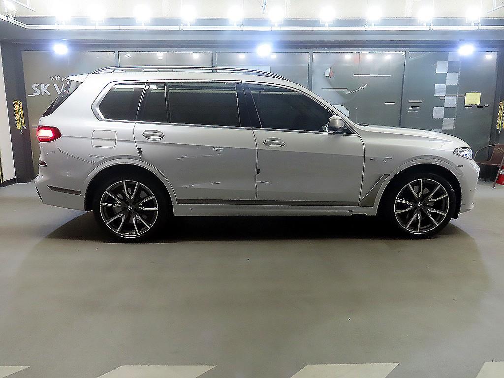 BMW X7 BASE MODEL — фото 3