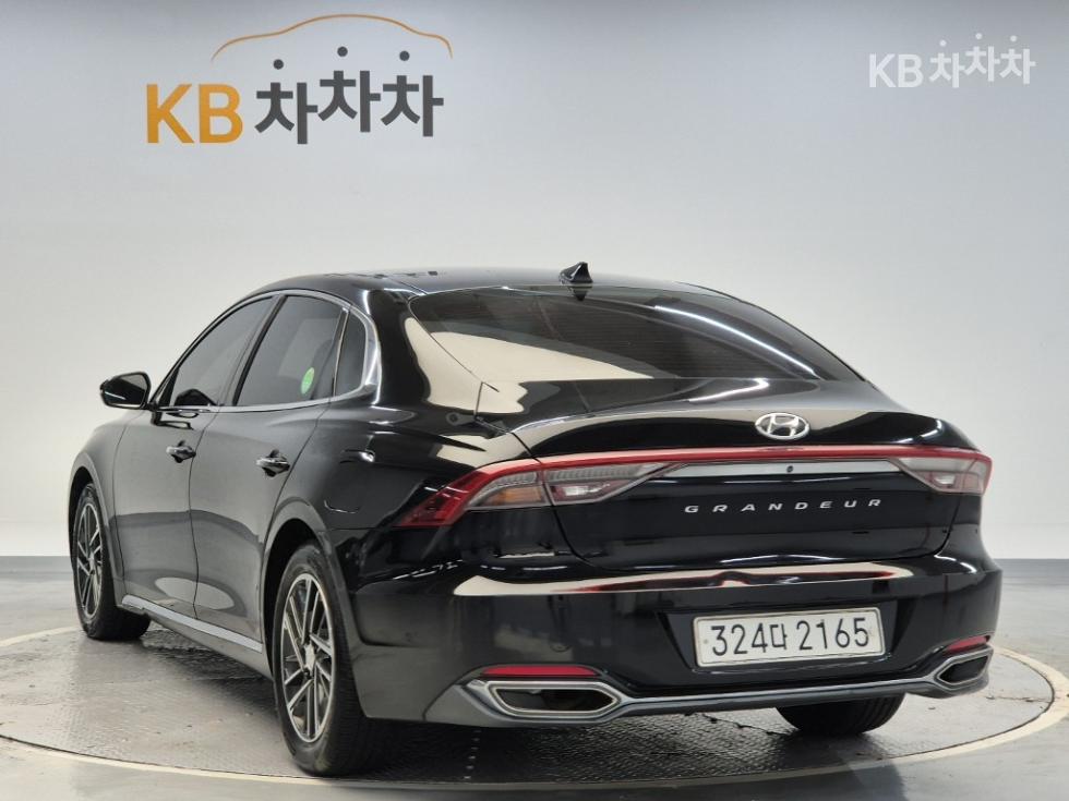 Hyundai Grandeur Premium Choice — фото 2