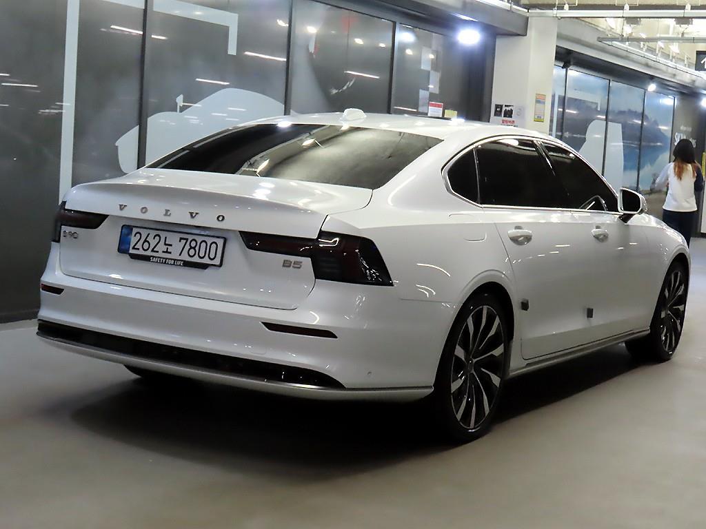 Volvo S90 — фото 4