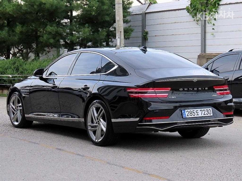 Genesis G80 — фото 3