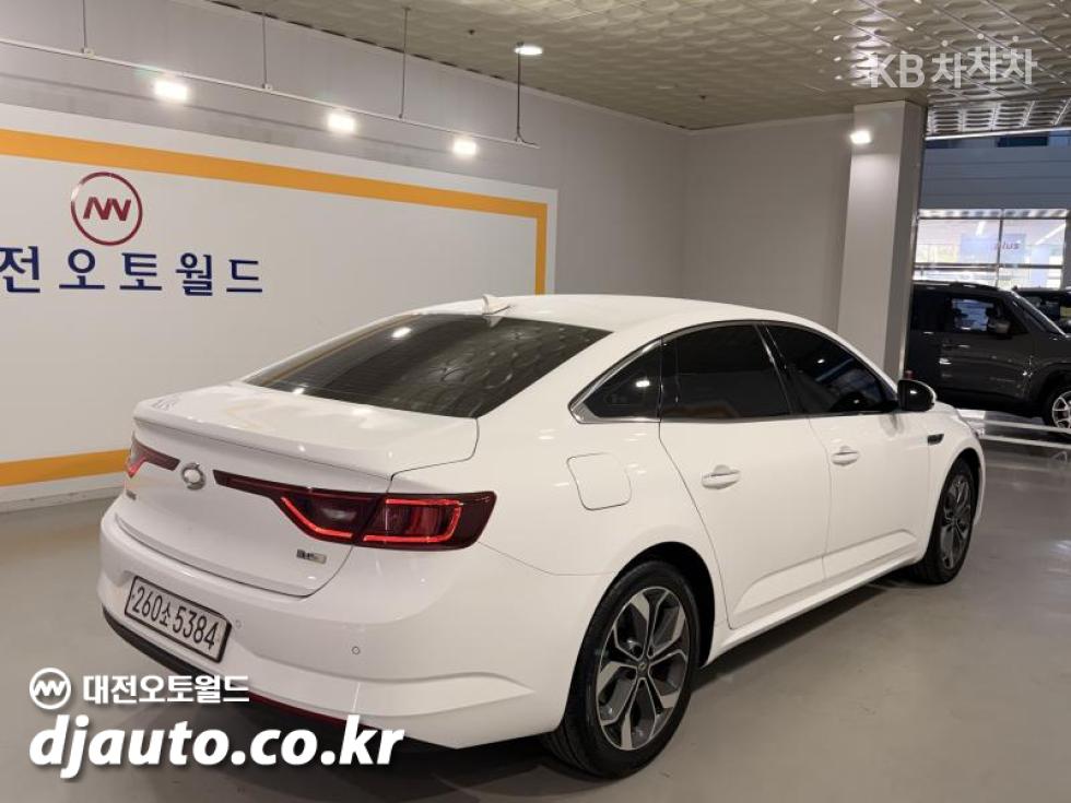 Renault Korea SM6 — фото 4