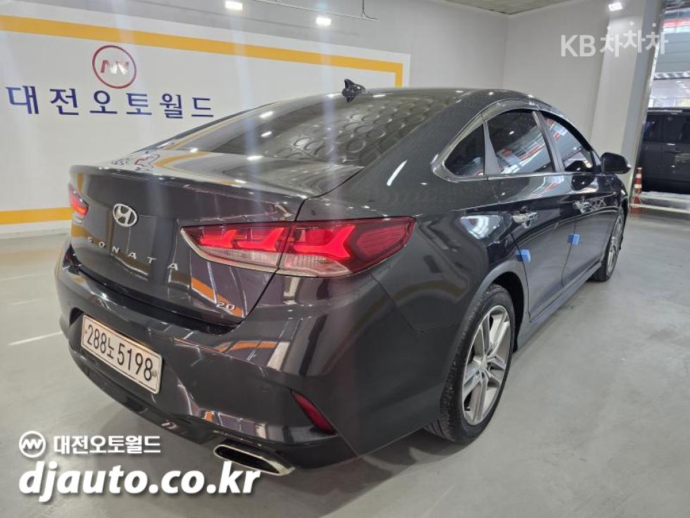 Hyundai Sonata Premium Special — фото 4