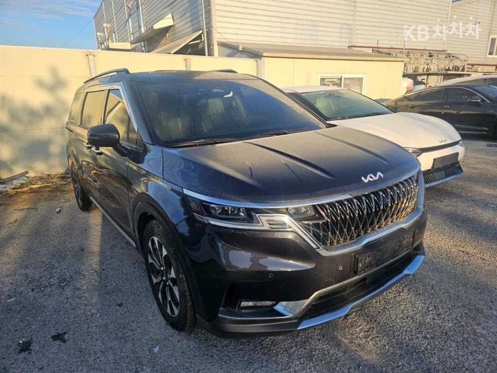 Kia Carnival SIGNATURE — фото 2