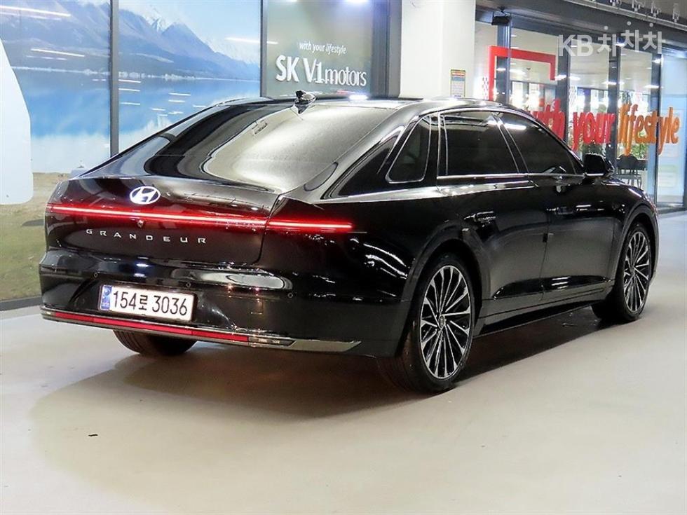 Hyundai Grandeur CALLIGRAPHY — фото 4