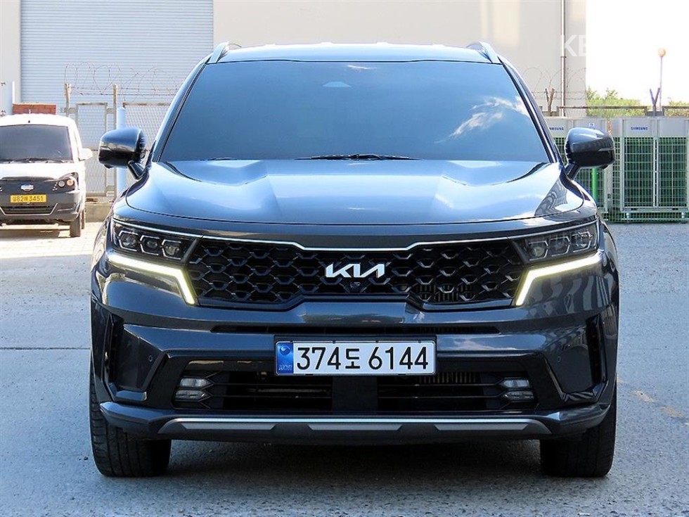 Kia Sorento SIGNATURE — фото 1